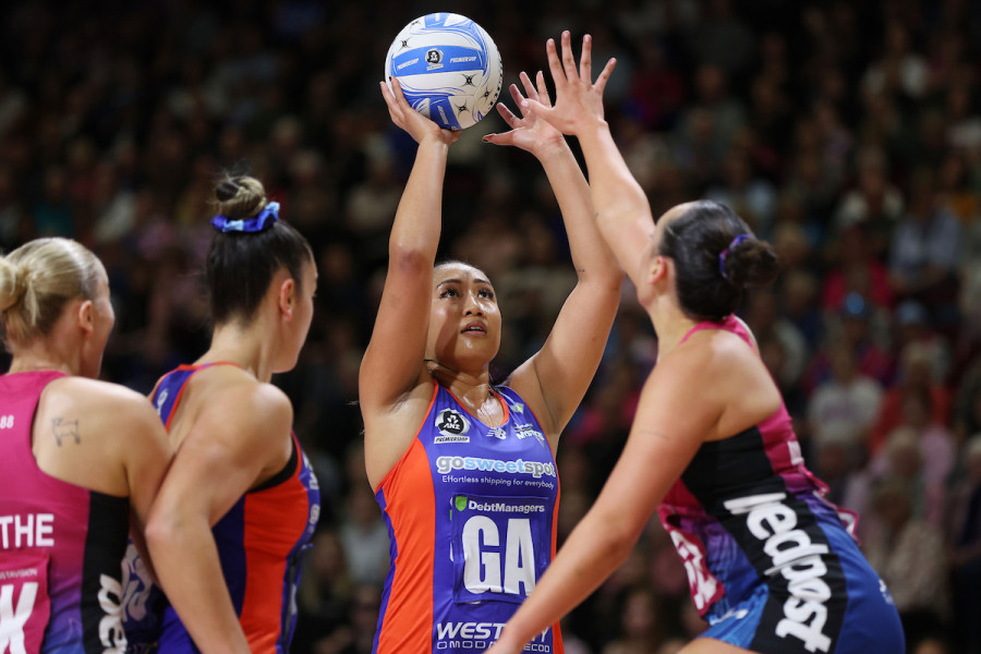 Extra time win pushes Mystics into top spot
