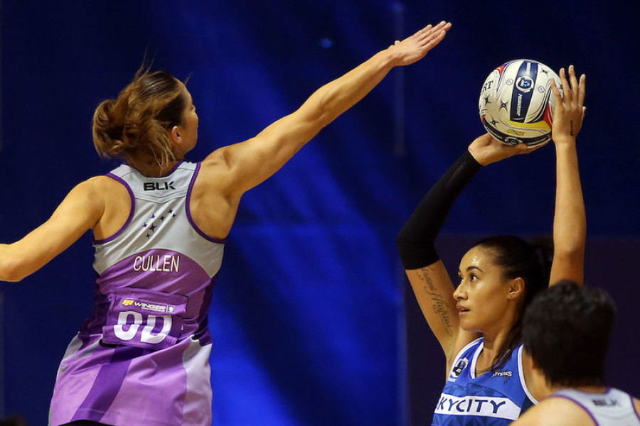 Mystics stay alive with key win over Stars